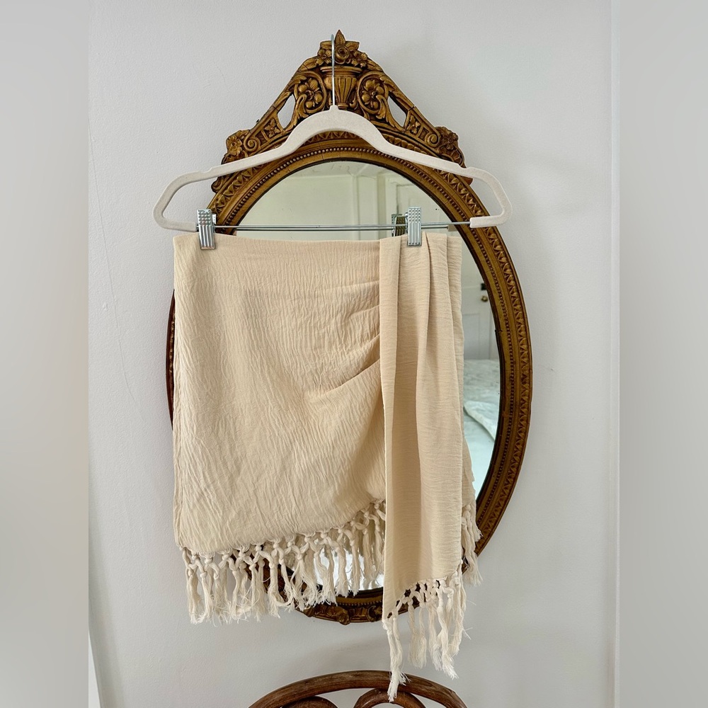 Super Cute Tassel Skirt Size M